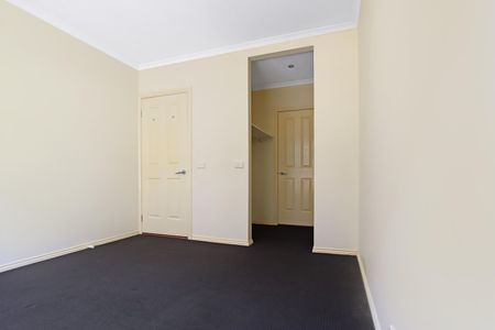 53 Clifford Place, Clifton Hill VIC 3068 - Photo 5