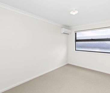 Modern 3-Bedroom Home in Prime Mickleham Location! - Photo 2