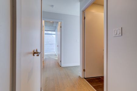For Lease - 111 Bathurst Street Unit# 1202, Toronto, Ontario - Photo 3