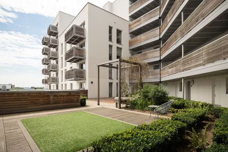 2 bedroom apartment - Photo 3