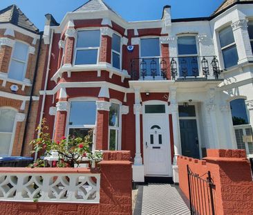 4 bedroom terraced house to rent - Photo 2