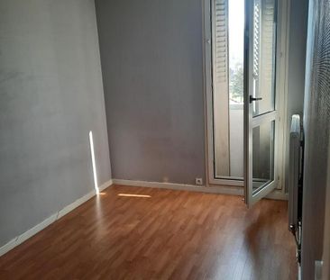 APPARTEMENT T4 - CROIX ROUGE - ST MARTIN D'HERES - Photo 2