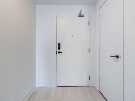 For Lease - 3900 Confederation Parkway Unit# 2212, Mississauga, Ontario - Photo 1