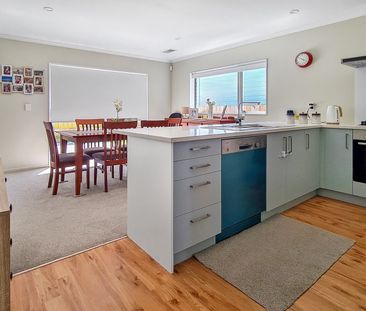 Welcome to 149 Amesbury Drive in Churton Park - Photo 6