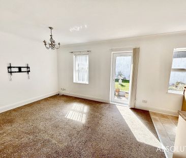 2 bed flat to rent in 4 Antony Court, Esplanade Road, Paignton, TQ4... - Photo 3