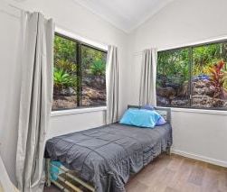 Peaceful 3-Bedroom Home in Leafy Strathdickie - Photo 6