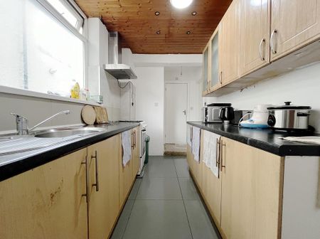 House share to rent - Photo 5