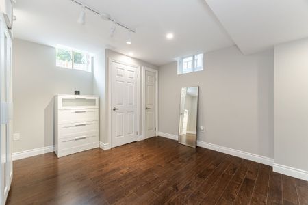 For Lease - 996 Savoline Boulevard, Milton, Ontario - Photo 4