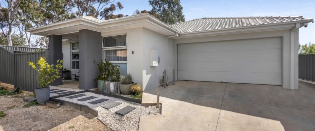 8/12 Heinz Street, White Hills - Photo 1