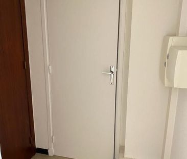 Location Appartement 1 pièce 32m² NICE 06100 - Photo 6