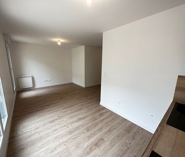 Location Appartement 1 pièce 32m² - Photo 4
