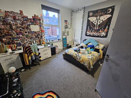 Brudenell Grove, Hyde Park - Photo 3