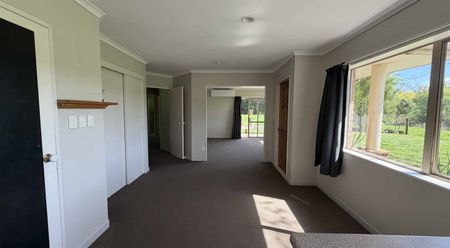 Charming Rural Home in Whenuakite - Photo 2