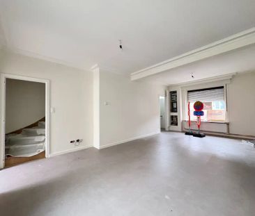 Gezellige, lichtrijke woning met drie slaapkamers - Photo 1