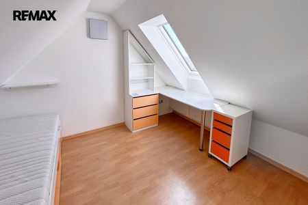 Pronájem bytu 4+kk v osobním vlastnictví 99 m², Hostivice - Photo 3