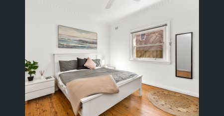 Stylish apartment in a boutique block - Photo 3