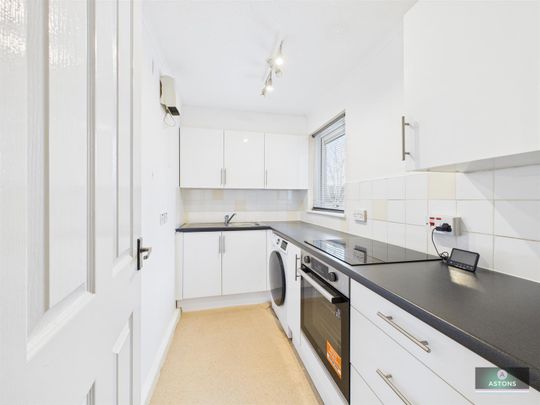 Hillingdale, Tollgate Hill - Photo 1