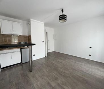 Location Appartement 1 pièce 22m² MONT ST AIGNAN 76130 - Photo 3