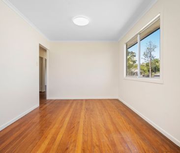 2 Salway Street, Stafford Heights QLD 4053 - House For Rent | Domain - Photo 5
