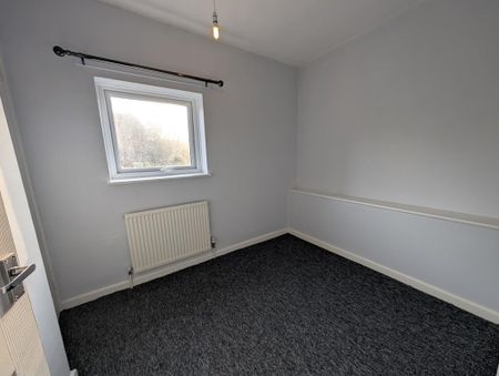 2 bedroom end of terrace house to rent - Photo 5