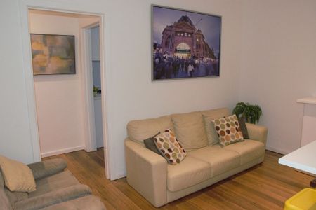 STYLISH FOUR BEDROOM APARTMENT. - Photo 4