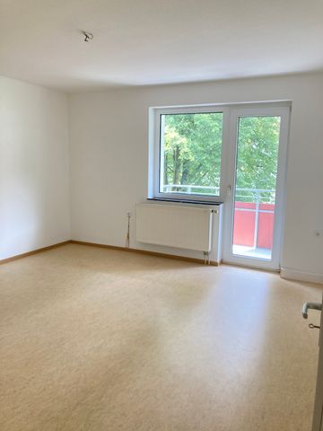 Balkonwohnung im 1. Obergeschoss - Foto 4