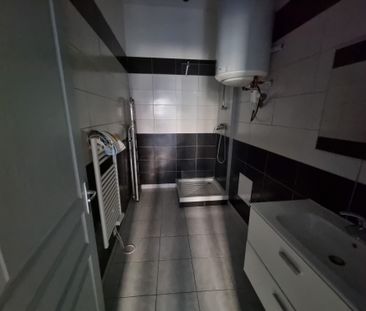 Location Appartement 3 pièces 64m² ARLES 13200 - Photo 3