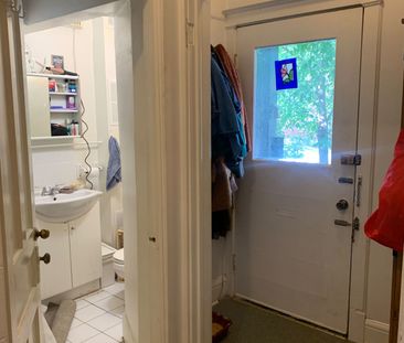 For Lease - 108 Admiral Road Unit# 1, Toronto, Ontario - Photo 6