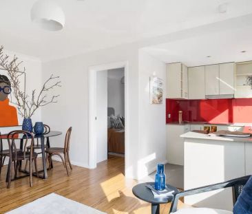 Semi furnished one-bedroom in superior location - Photo 4