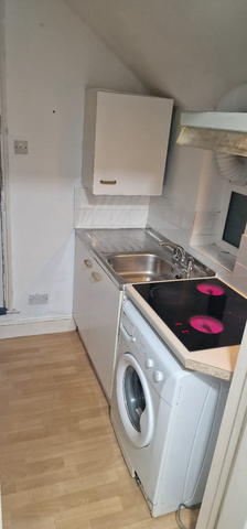 Studio to rent - Photo 3