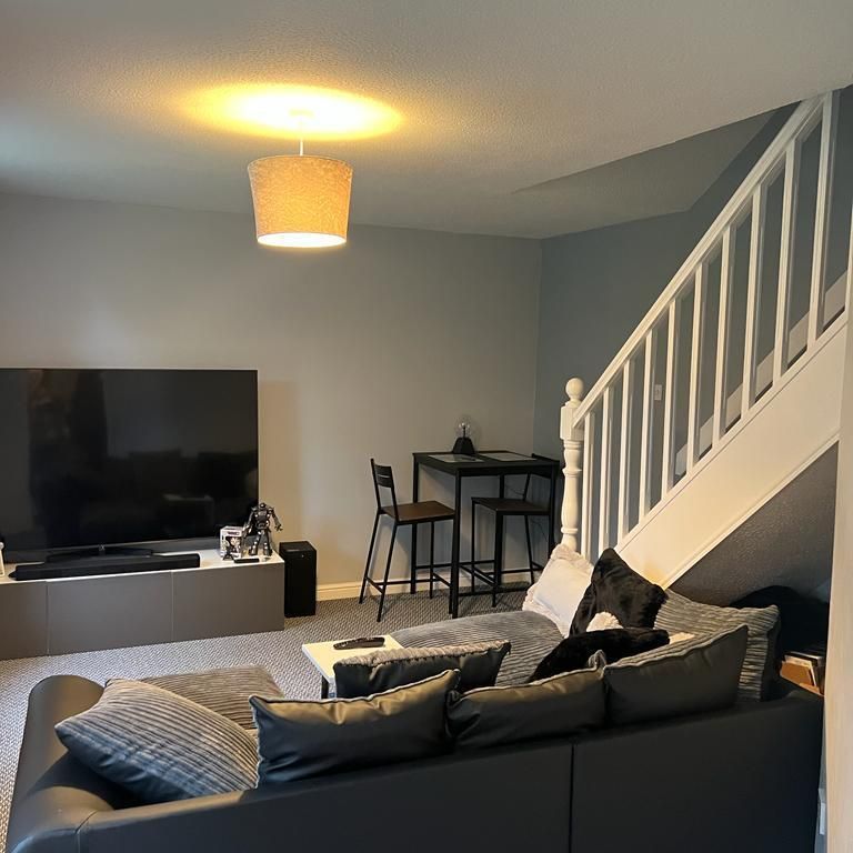 2 bedroom semi-detached house to rent - Photo 1