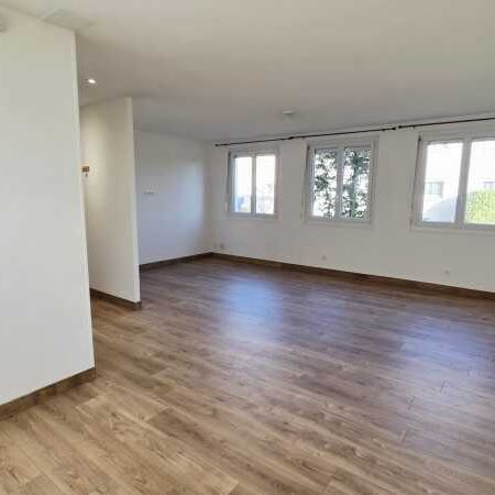 Location Appartement 4 Pièces 80 m² - Photo 1
