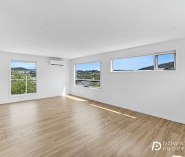 Brand New 3-Bedroom Townhouse – Modern Living in Warrane - Photo 1