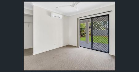 4-Bedroom Modern House - Photo 5