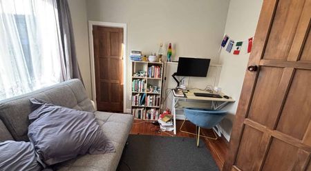 Charming Sunny Elevated 1930s Home - Photo 2