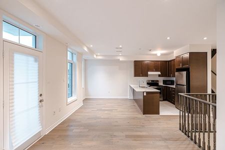 For Lease - 62 Preston Meadow Avenue Unit# 5, Mississauga, Ontario - Photo 2