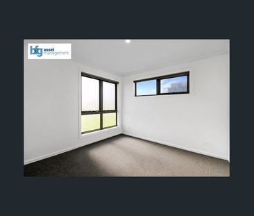 Modern 3-Bedroom Townhouse – Spacious, Stylish & Designed for Famil... - Photo 6