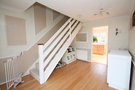 3 bedroom end of terrace house to rent - Photo 5