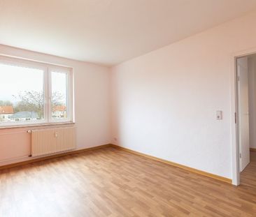 Erstbezug nach Sanierung! 2 Zimmer-Wohnung in Halle ab 01.04.2025 - Photo 3