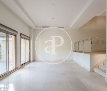 Luxury Villa for rent in Pozuelo de Alarcón, Spain - Photo 3