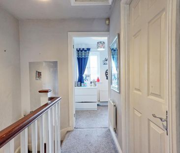 2 bedroom terraced house to rent - Photo 3