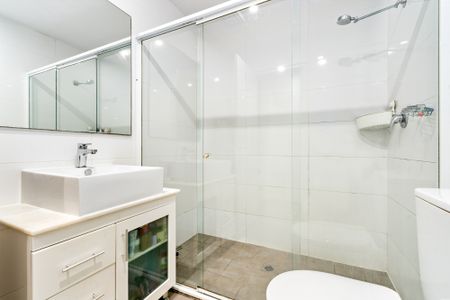 12/23-25 Ross Street, Forest Lodge NSW 2037 - House for Rent | Domain - Photo 5