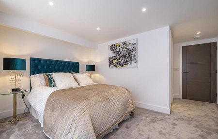 3 bedroom apartment to rent - Photo 3