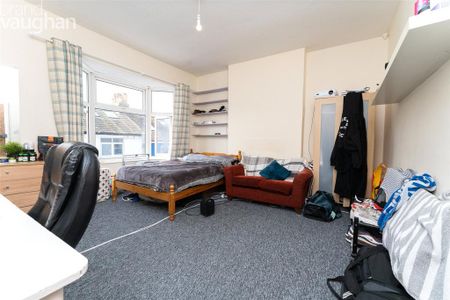 6 bedroom terraced house to rent - Photo 5