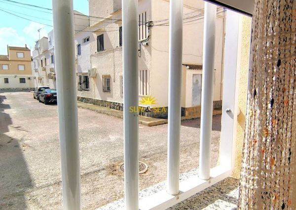 2 BEDROOM VILLA IN MIL PALMERAS