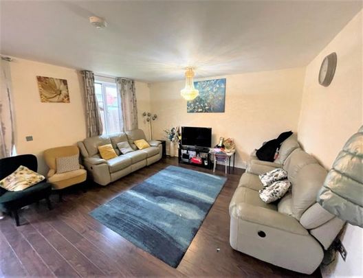 4 Bedroom Detached To Let - Photo 1