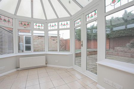 3 bedroom semi-detached house to rent - Photo 3