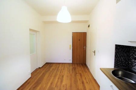 Pronájem bytu 1+1 v ulici Na sypkém, Praha 8, částečně zařízený, dobrý stav - Фото 5