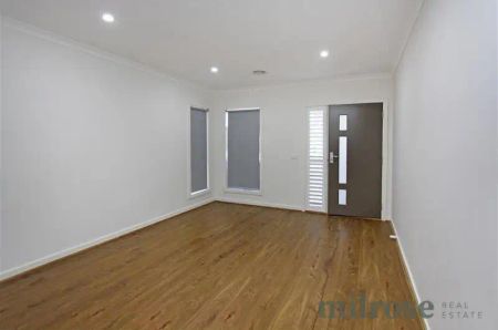 1/80 O'Reilly Road, Tarneit VIC 3029 - Photo 2