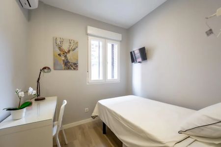 Calle del Puerto de Canfranc, Madrid, Community of Madrid 28038 - Photo 2